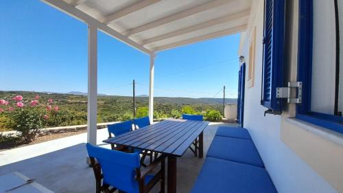 Kithira Maison | Tsipouras House