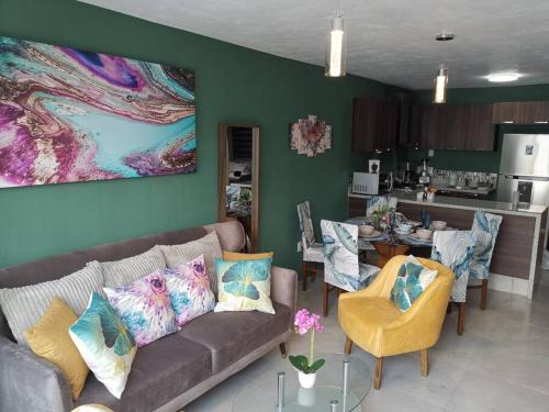San Juan de Dios Appartement | Tu joya Tapatia - AC, alberca y Gym departamento en el corazón de Guadalajara