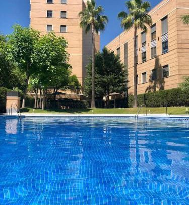 Doctor Barraquer-Grupo Renfe-Policlinico Appartement | Tu oasis de lujo junto al Guadalquivir