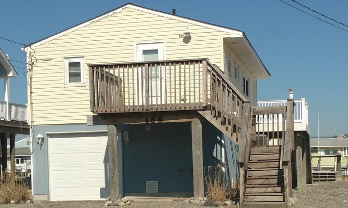 Tuckerton Beach Maison | Bungalow au bord de l'eau de Tuckerton Beach, près de Long Beach Island et Atlantic City!