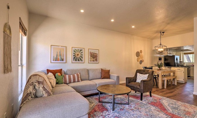 Viewpointe Maison | Tucson Foothills Oasis Near Hiking Trails!