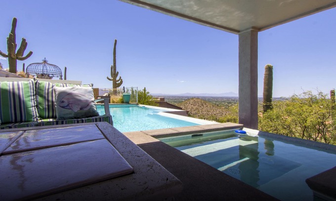 Rockcliff Maison | Tucson Hilltop Estate