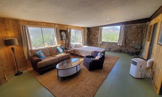 Tucson Estates Appartement | Tucson Historic Ranch Unique Artist Loft with Panoramic View