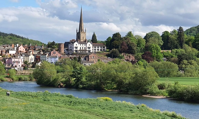 Symonds Yat Cottage | Tudor House, SYMONDS YAT