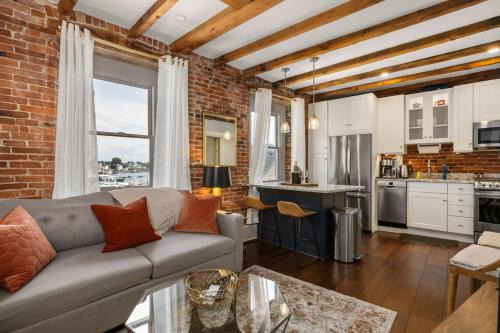 Portsmouth Appartement | Tugboat Vista 2 Bedroom Downtown Portsmouth
