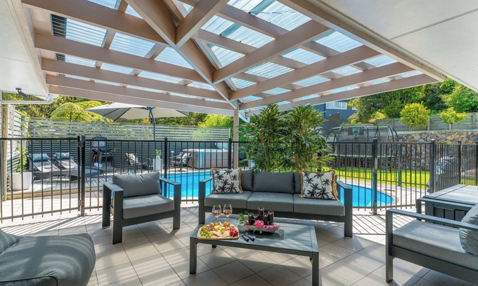 Hilltop Maison | Tuis and Pools - Lake Taupo Holiday Home
