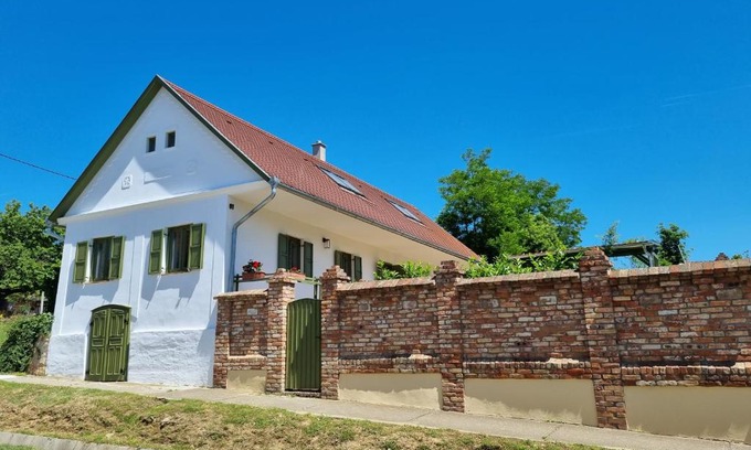 Palkonya Villa | Tulipános Palkonya