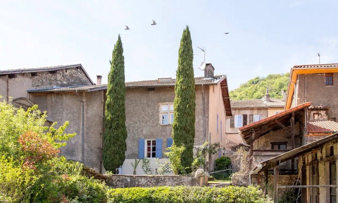 Tullins Lit Et Petit-Déjeuner | Chambre Privé Monastère Tullins