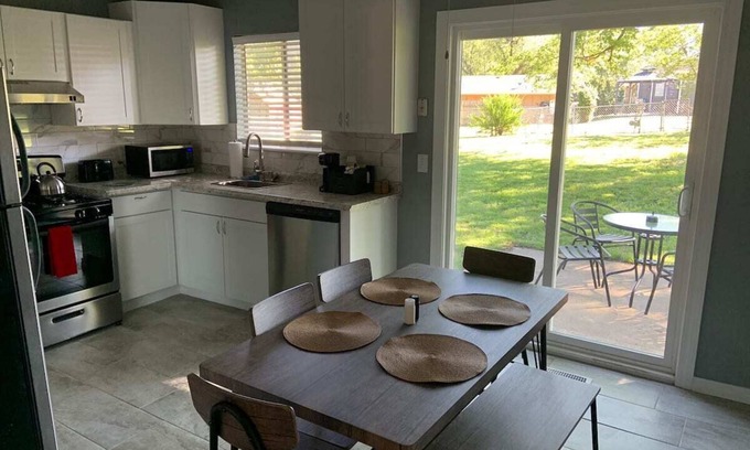 Tulsa Maison | Tulsa whole home near Hard Rock Casino and I-44 with large fenced backyard