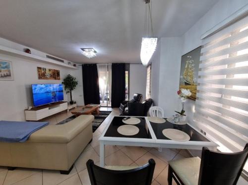 Rehovot Appartement | Turdeluxe company 4 room apartment with breakfast