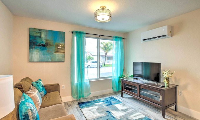 Riviera Beach Appartement | Turquoise Escape ~ 1 Mi to Sailfish Marina!