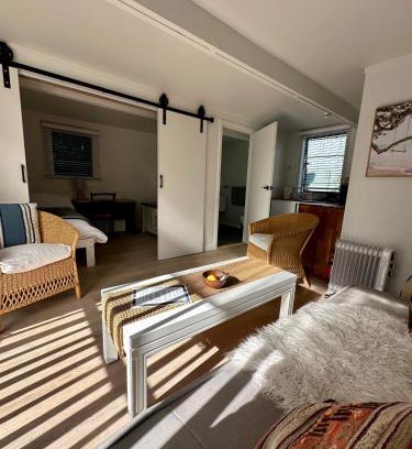 Papamoa Beach Maison | Turtle Cabin