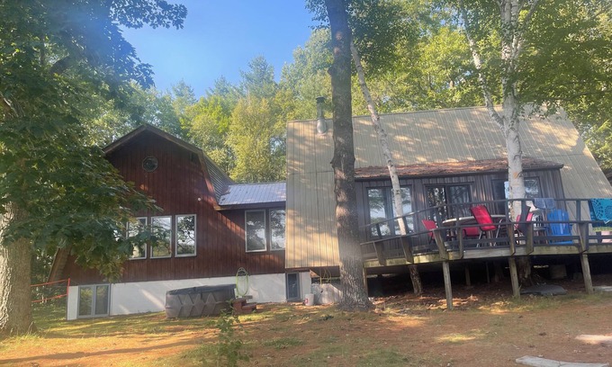 Hastings Highlands Chalet De Ski | Twilight Fox Chalet Hot Tub & Sauna Nature Retreat