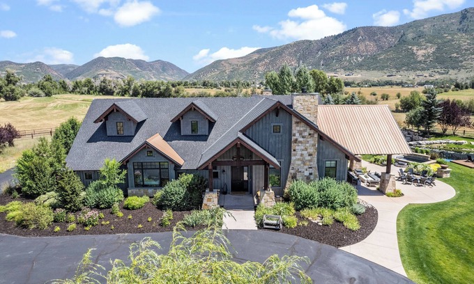 Oakley Maison | 20 minutes de Park City. Profitez de votre propre ranch privé avec étang à truites privé