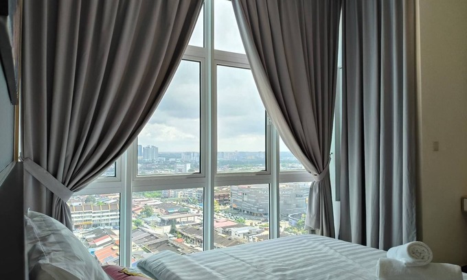 Taman Abad Copropriété | Twin Galaxy Minimalist Studio 2-4pax CIQ JB Town
