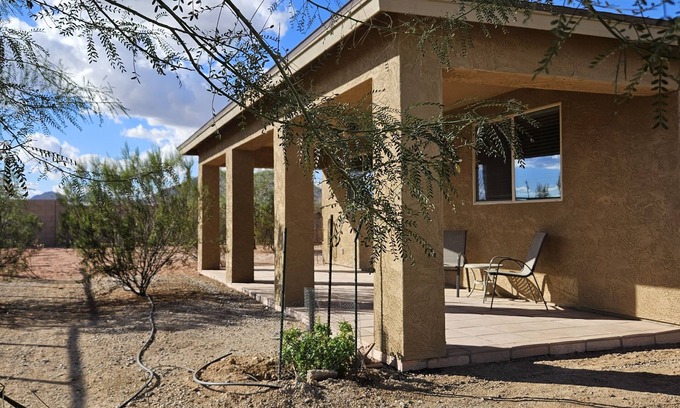 San Tan Valley Maison | Two bedroom 1 bath Casita, full kitchen, bath and laundry