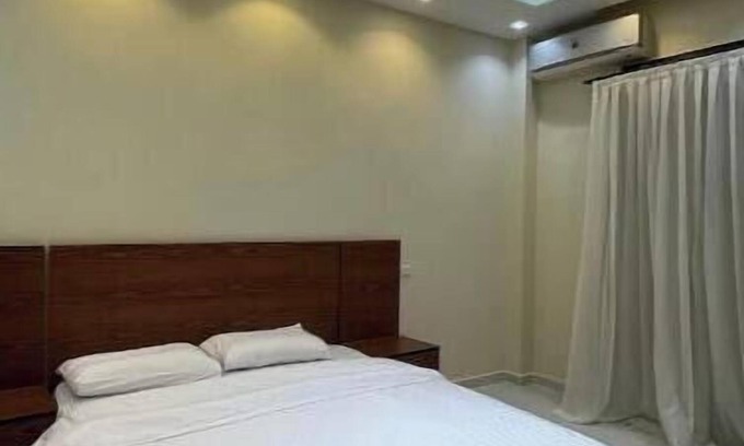 Oula Appartement | Two-Bedroom Apartment in Beverly Hills