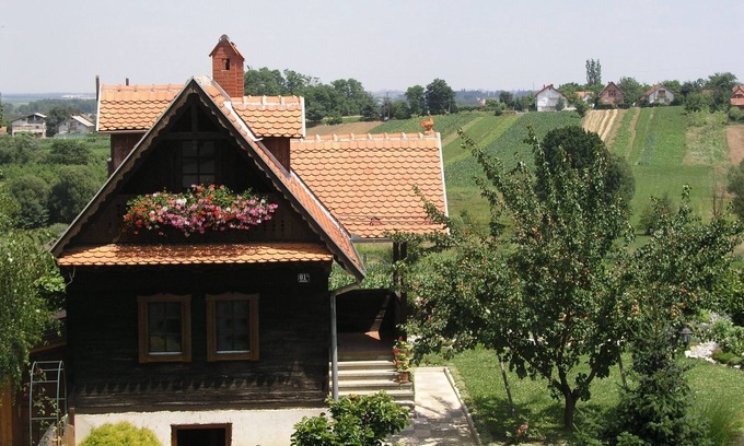 Marusevec Appartement | Appartement de deux chambres avec le balcon Maruševec, Zagorje (A-23936-a)