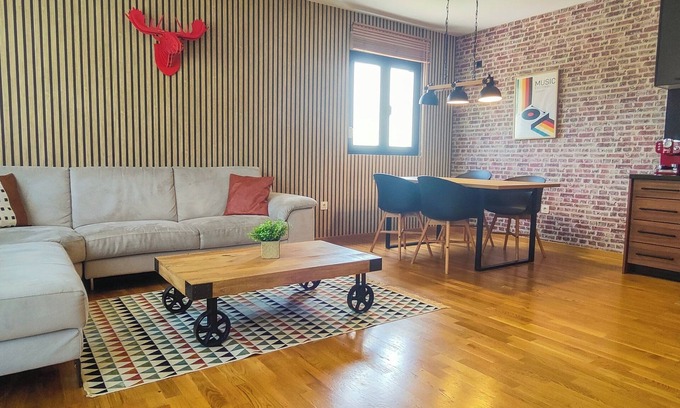 Podgorica Appartement | Two-Bedroom Apartment at Ljubovic Hill Park