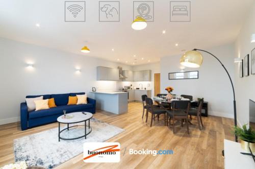 Wimbledon Appartement | Two Bedroom Apartment At Buonomo Stays Short Lets & Serviced Accommodation close to Wimbledon Tennis Courts