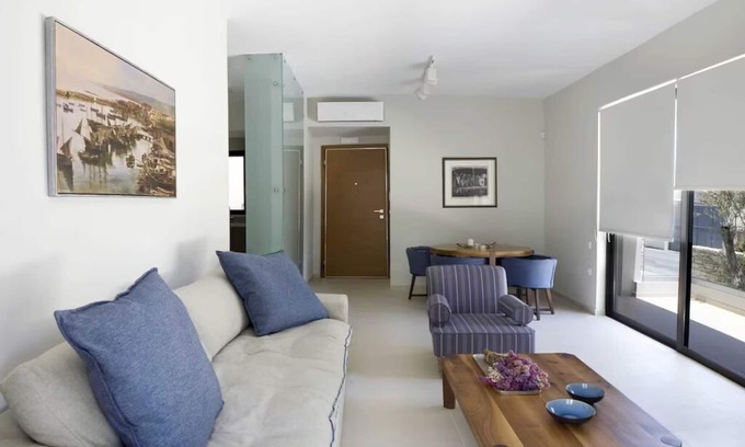 Daratsos Appartement | Two Bedroom Apartment Garden View Ground Floor