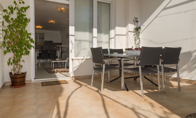 Donja luka Appartement | Appartement de deux chambres avec la terrasse Makarska (A-22419-a)