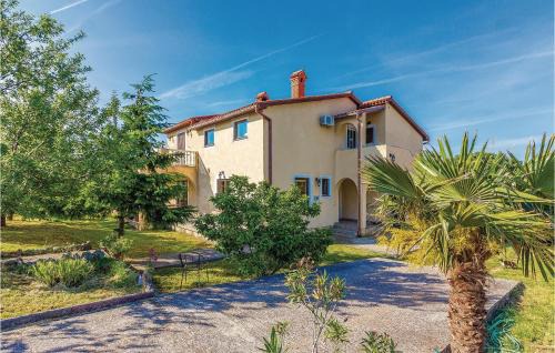 Rebici Appartement | Two-Bedroom Apartment In Barban-Rebici