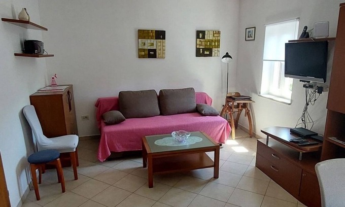 Cres Appartement | Appartement de deux chambres avec air conditionné Cres (A-21116-a)