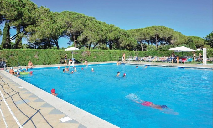 Baia Domizia Maison | Two-Bedroom Holiday Home In Baia Domizia Saurunca