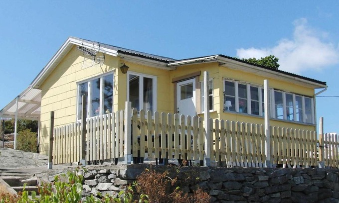 Karna Maison | Two-Bedroom Holiday home in Kärna 1