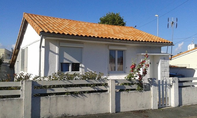 La Rochelle Maison | Maison deux chambres avec petit jardin entre la Rochelle et Île de Ré