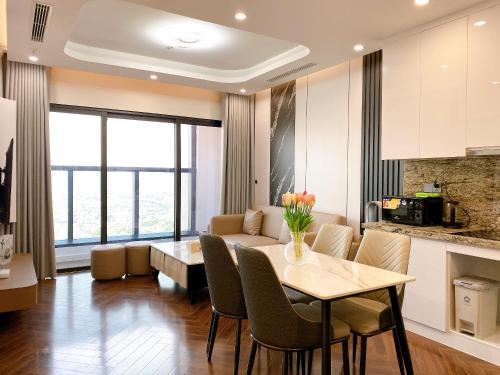 Ngo Quyen Appartement | Two bedrooms Apartment in Diamond Crown Hai Phong 2522