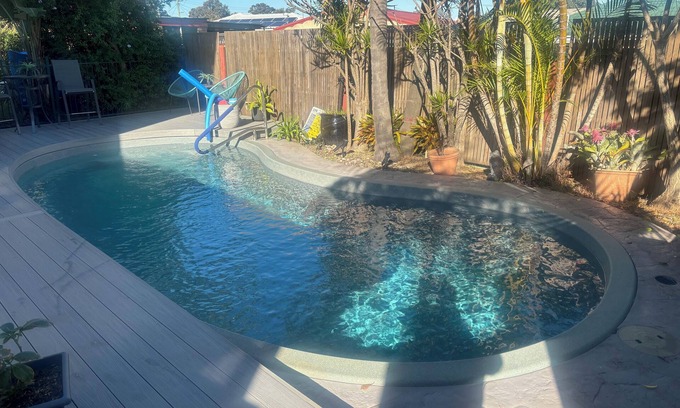 Kanahooka Maison | Two bedrooms in shared home with amenities, breakfast/central to attractionsn