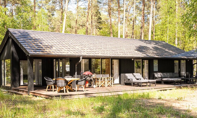 Schonberg Maison | Two brothers. Two Berliners. A house.