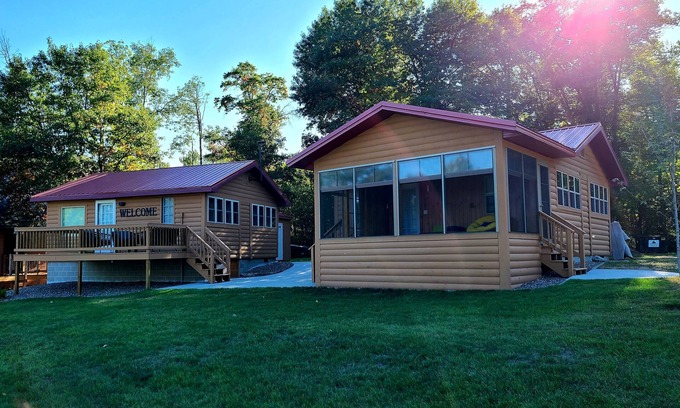 Backus Cabine | Two cabins right on the lake for the perfect family getaway.
