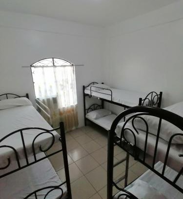 Dagupan Lit Et Petit-Déjeuner | Two-Hearts Dormitory