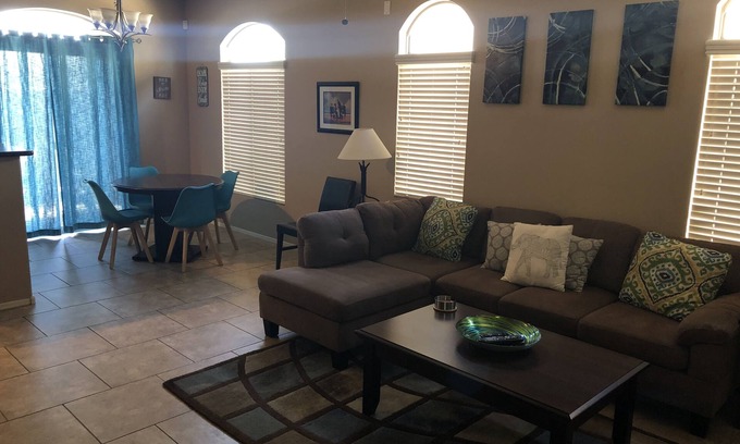 Tempe Maison | Deux Master Suites! Escapade de vacances ou voyage d'entreprise en face du stade Cubs