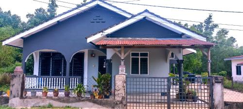 Kampong Raja Maison | Two One Homestay