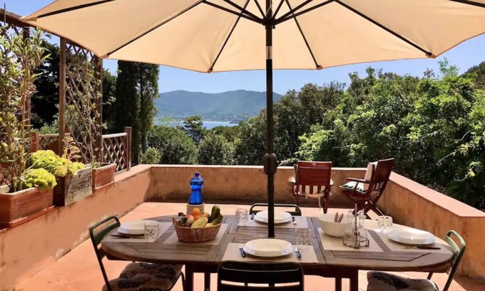 Bagno-Sprizze Appartement | Appartement de deux chambres, avec terrasse, à 50 mètres de la mer