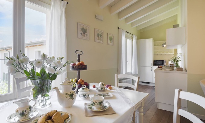 Polpenazze del Garda Appartement | Deux-pièces pour 4 personnes wi-fi, garage, piscine (CIR 017145-CNI-00026)