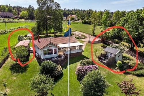 Hjo Maison | Two small Guest houses by lake rent out as One