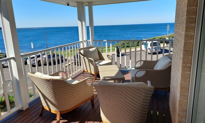 Dee Why Maison | Two storey beach home on Dee Why Headland. ** NYE Fireworks Location **