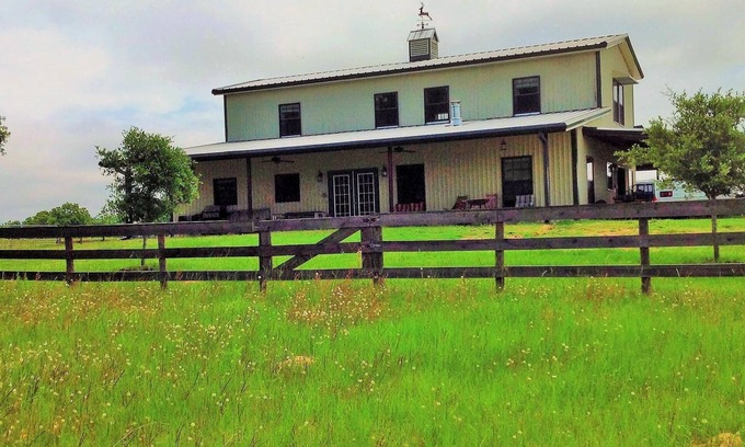New Ulm Autre | Nouvelle maison Ranch à deux étages avec vue sur le lac sur 160 acres