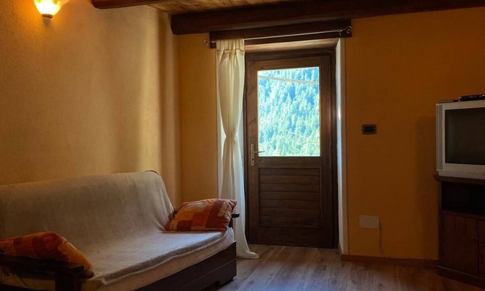 Bellino Maison | Two-story house, animals welcome, in the heart of the Occitan village.