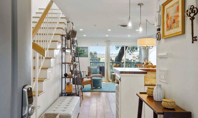 Marin City Copropriété | Two Story Treehouse with Amazing Bay Views