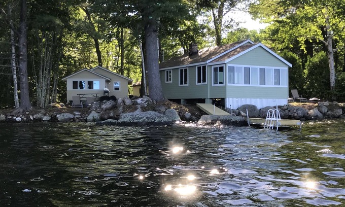 Standish Cabine | * Deux * camps riverains sur le lac Sebago