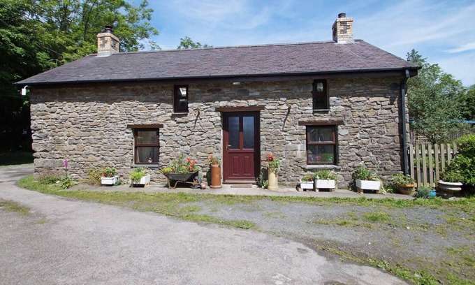Llanon Maison | Ty Clyd in the beautiful Llanon