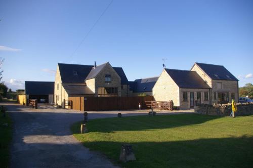 Carterton Maison | Ty Nant Cottages and Suites