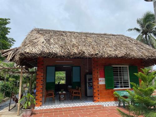 Ben Cau Chalet De Ski | Ty Phu Miet Vuon Homestay - Entire Bungalow