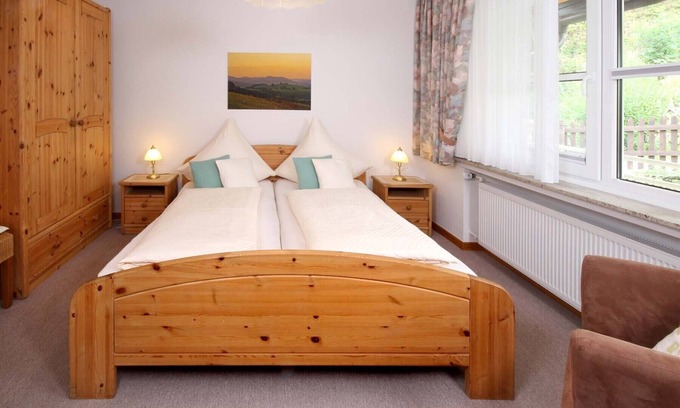 Medebach Appartement | Typ B Doppelzimmer mit Balkon